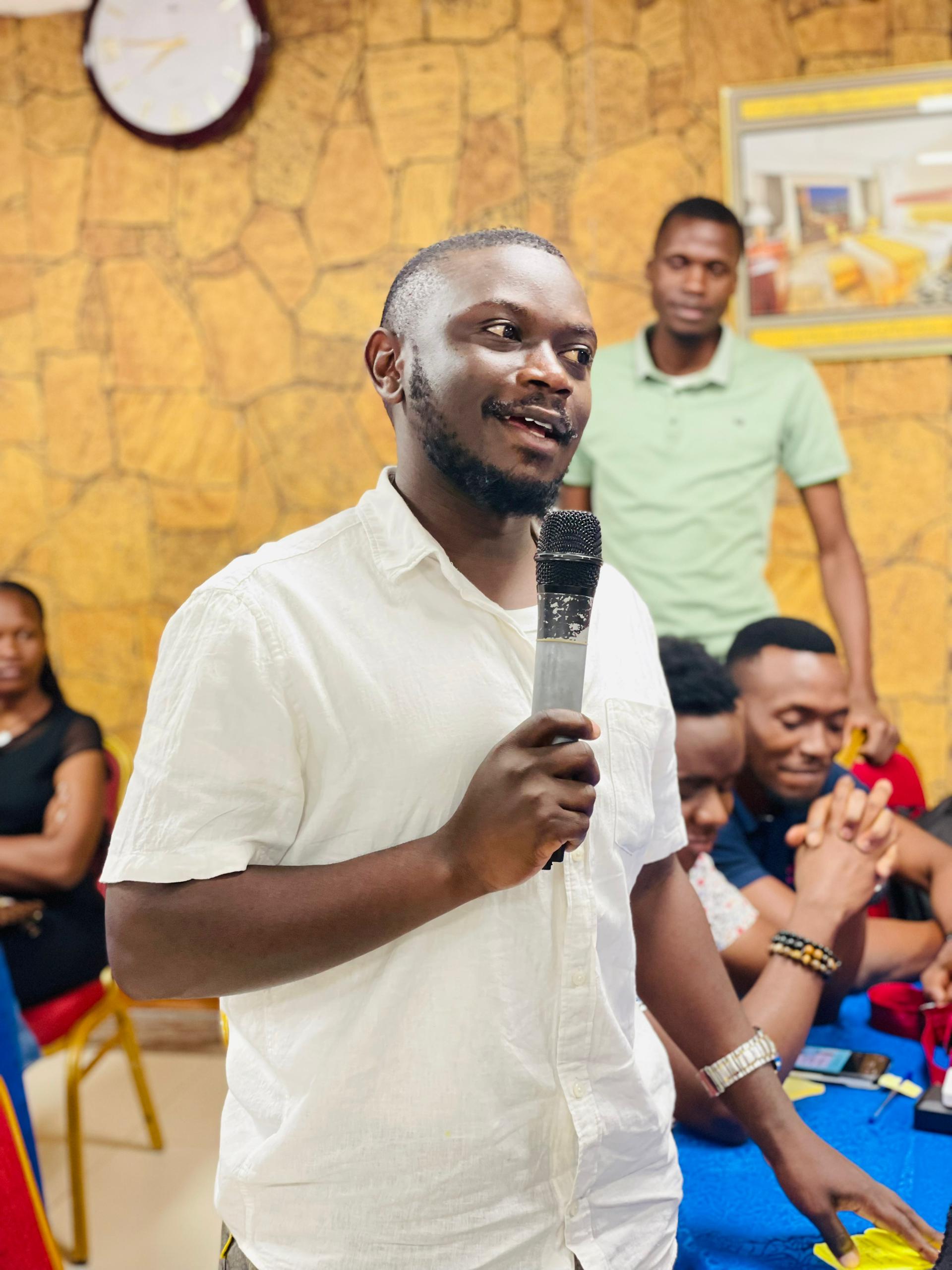 Martin  Mujunwa 